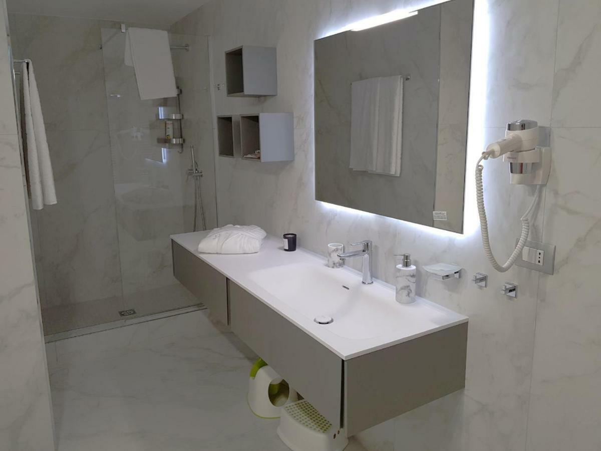 Deluxe Apartments Garda Sirmione Extérieur photo