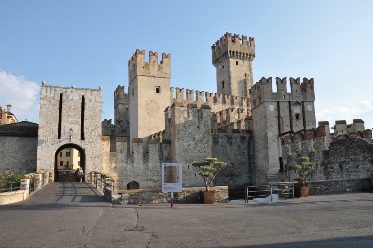Deluxe Apartments Garda Sirmione Extérieur photo